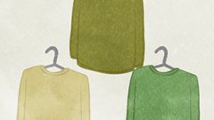Clothes Long T Shirt On A Hanger 01 02